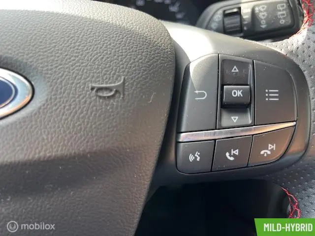 Ford Focus 1.0 EcoBoost st-line be 2020 Benzine 36