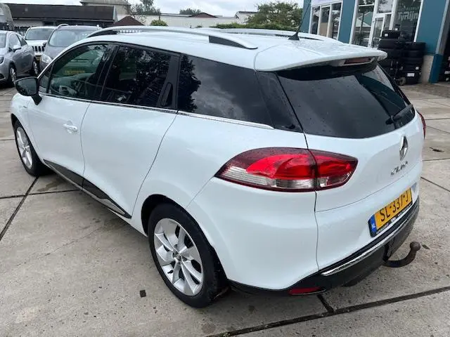 Renault Clio Estate 0.9 TCe Limited 2018 Benzine 3