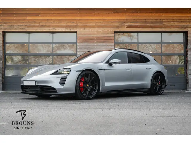 Porsche Taycan Sport Turismo GTS 93 kWh 2022 Elektrisch