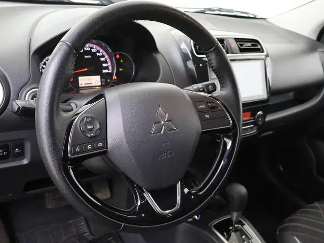 Mitsubishi Space Star 1.2 Instyle 2023 Benzine 13