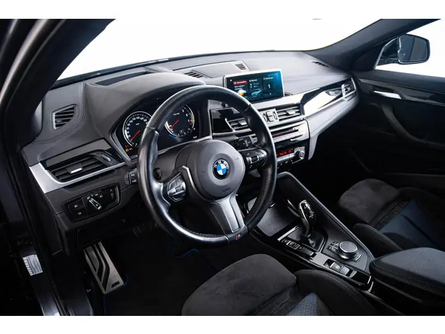 BMW X2 sDrive18i 2018 Benzine 29
