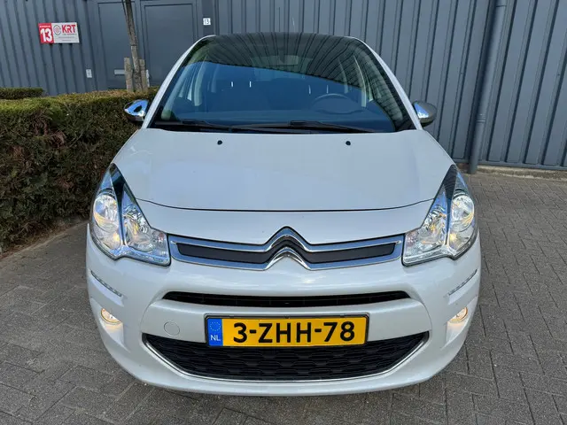 Citroën C3 1.2 PureTech Collection 2015 Benzine 4