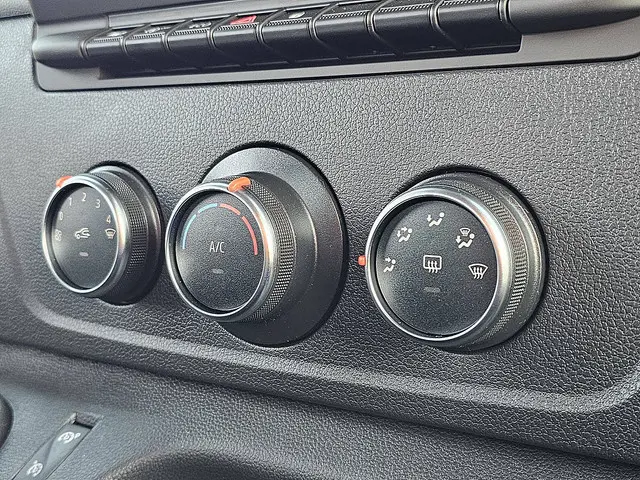 Renault Master 2.3 2024 Diesel 12