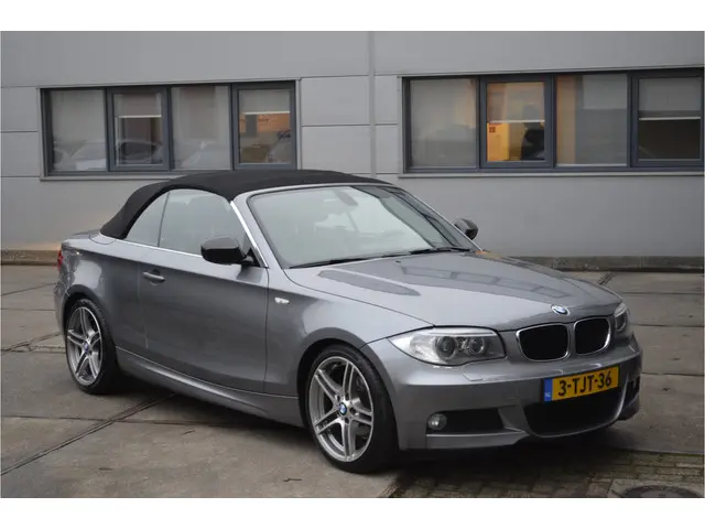 BMW 1 Serie Cabrio 118i M Sport Edition 2014 Benzine 24