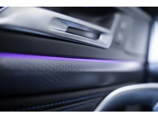 BMW X1 18i sDrive Aut. 2024 Benzine 37