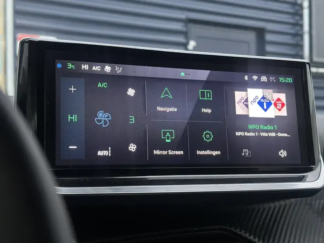 Peugeot 2008 1.2T 130pk Automaat Allure 2024 Benzine 15