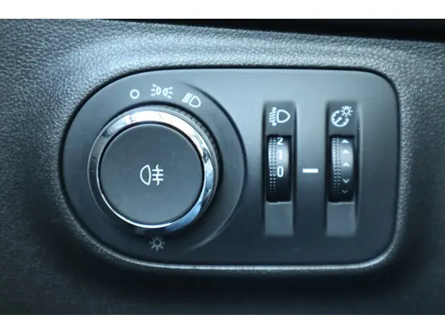 Opel ADAM 1.4 Glam 2013 Benzine 27