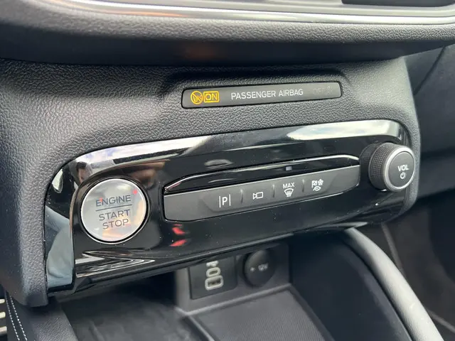Ford Kuga 2.5 PHEV Active X 2024 Hybride Benzine 38