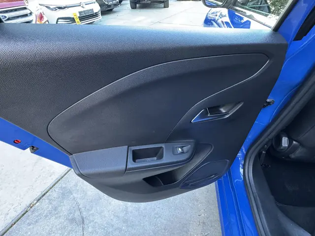 Opel Corsa 1.2 100pk Automaat Edition 2022 Benzine 29