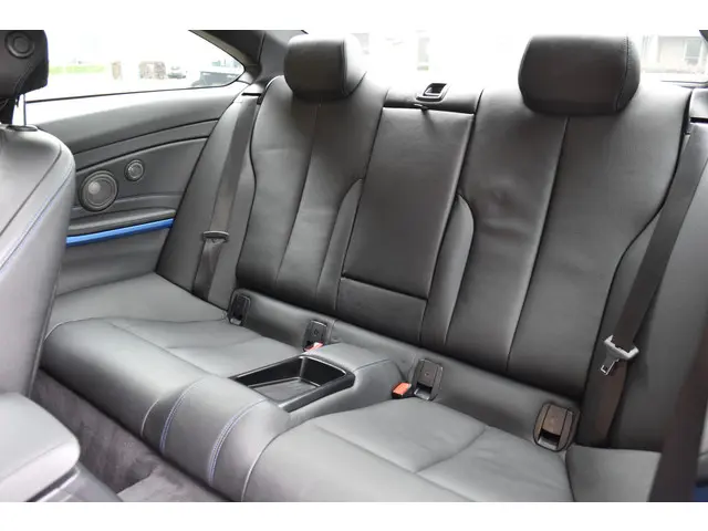 BMW 4 Serie Coupé 430i 2017 Benzine 28
