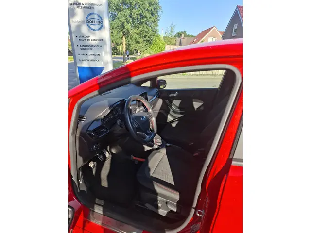 Ford Fiesta 1.0 EcoBoost ST-Line 2018 Benzine 2