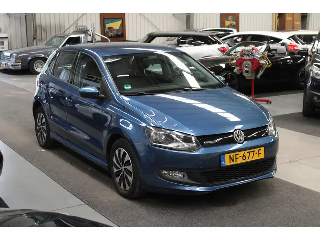 Volkswagen Polo 2
