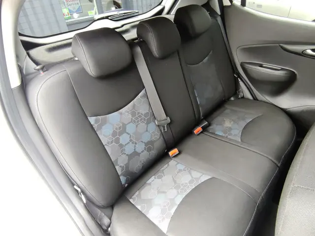Opel KARL 1.0 Rocks Online Edition 2018 Benzine 16