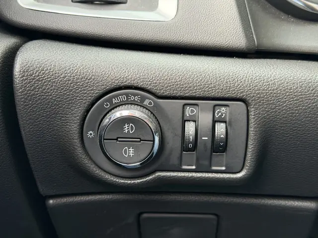 Opel Astra 1.6 Turbo Cosmo 2014 Benzine 25