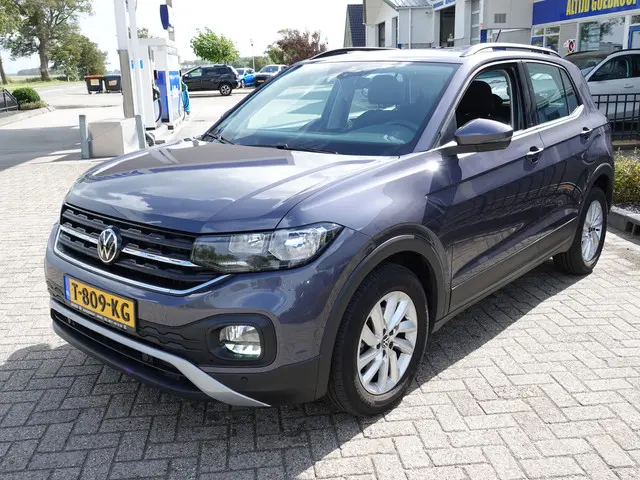 Volkswagen T-Cross 1.0 TSI Life AUTOM. 2023 Benzine 12