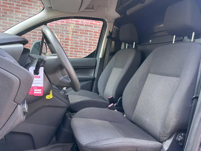 Ford Transit Connect 1.0 Ecoboost L1 2017 Benzine 10