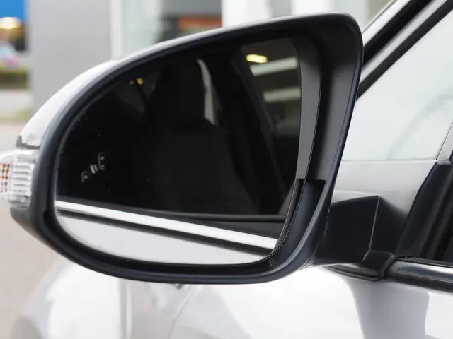 Toyota C-HR 1.8 Hybrid Executive 2018 Hybride Benzine 17