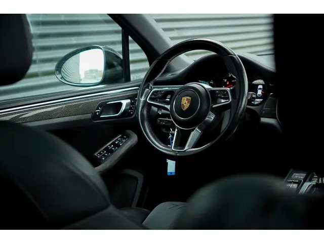Porsche Macan 3.0 GTS 2018 Benzine 40