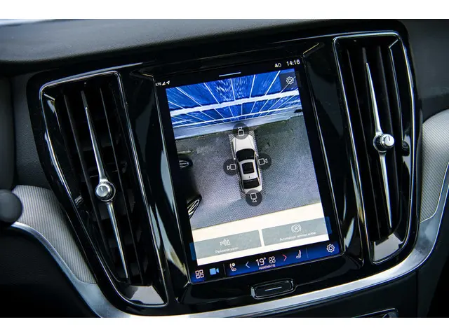 Volvo S60 2.0 B4 Plus Dark 2023 Benzine 22