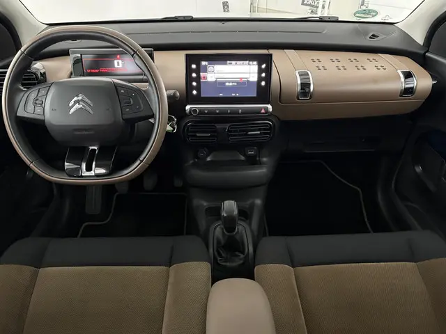 Citroën C4 Cactus 1.2 PureTech Shine 2015 Benzine 3