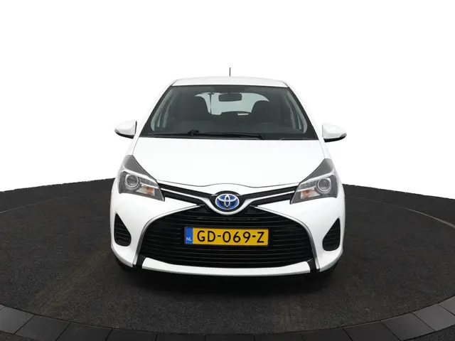 Toyota Yaris 1.5 Hybrid Aspiration 2015 Hybride Benzine 16