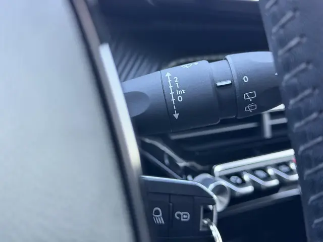 Peugeot 208 1.2 PureTech Active 2020 Benzine 27