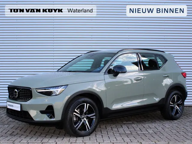 Volvo XC40 2.0 B4 Plus Dark 2024 Benzine