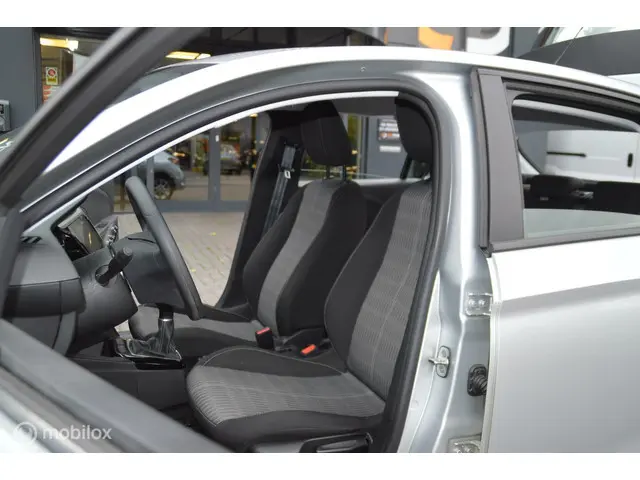 Opel Corsa 1.2 Edition 2022 Benzine 16