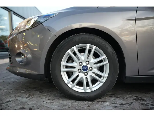 Ford Focus 1.0 EcoBoost Titanium 2013 Benzine 10