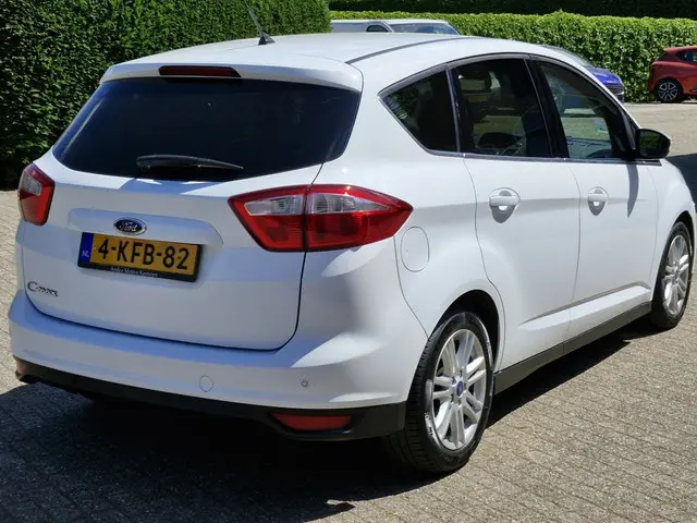 Ford C-MAX 1.0 Titanium 2013 Benzine 7