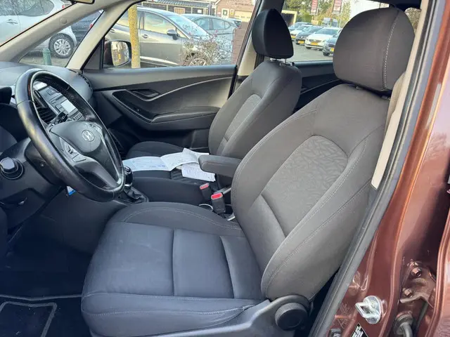 Hyundai ix20 1.4i i-Motion 2014 Benzine 16