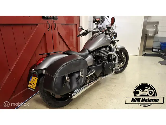 Triumph THUNDERBIRD Storm ABS 2014 Benzine 5