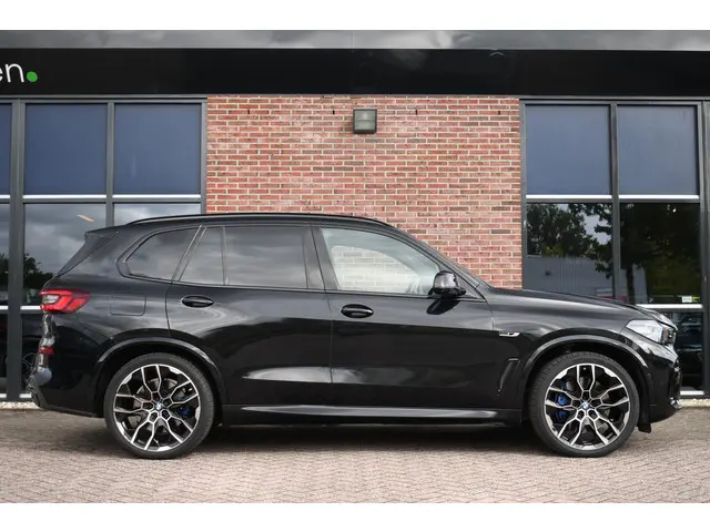 BMW X5 xDrive45e M-Sport 2021 Hybride Benzine 45