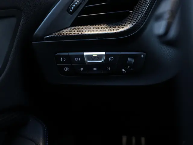 BMW 1 Serie 118i 2022 Benzine 27