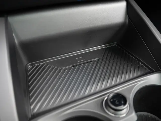 BMW 1 Serie 120 2025 Benzine 33
