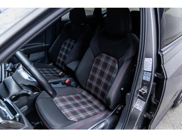 Volkswagen Polo 2.0 TSI GTI 2019 Benzine 23