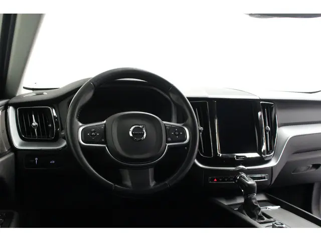 Volvo XC60 T5 Momentum Business 2019 Benzine 15