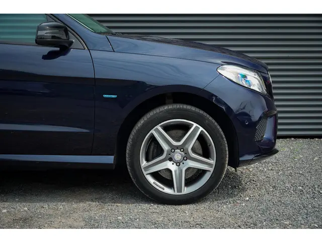 Mercedes-Benz GLE 500 e 4MATIC 2016 Hybride Benzine 11