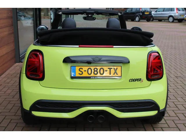 MINI Cooper S Cabrio Mini 2.0 Essential 2022 Benzine 11
