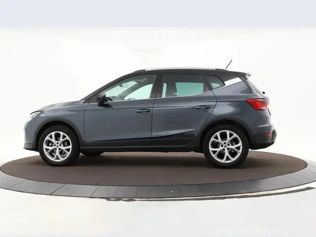 SEAT Arona 1.0 Tsi 110pk DSG FR 2022 Benzine 9