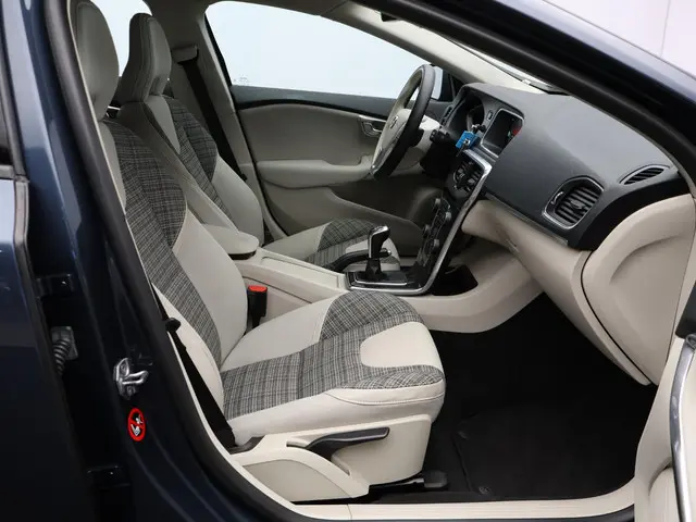 Volvo V40 2.0 T2 Nordic+ 2016 Benzine 9
