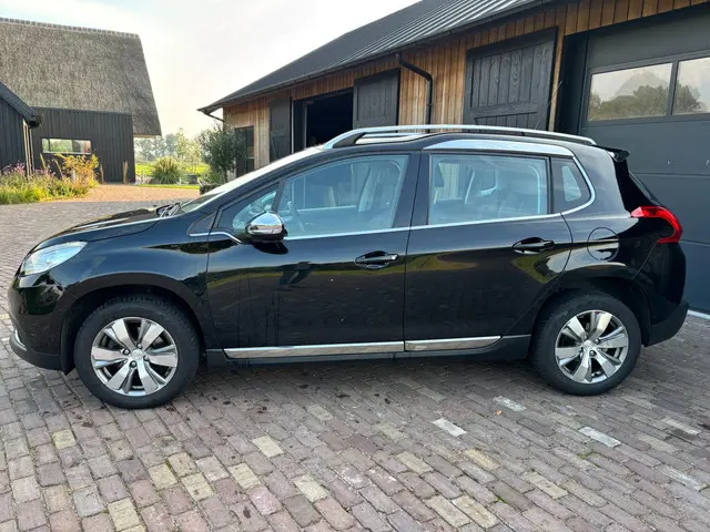 Peugeot 2008 1.6 VTi Allure 2014 Benzine 2