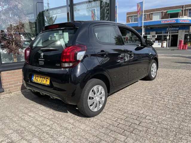 Peugeot 108 1.0 e-VTi Active 2018 Benzine 4