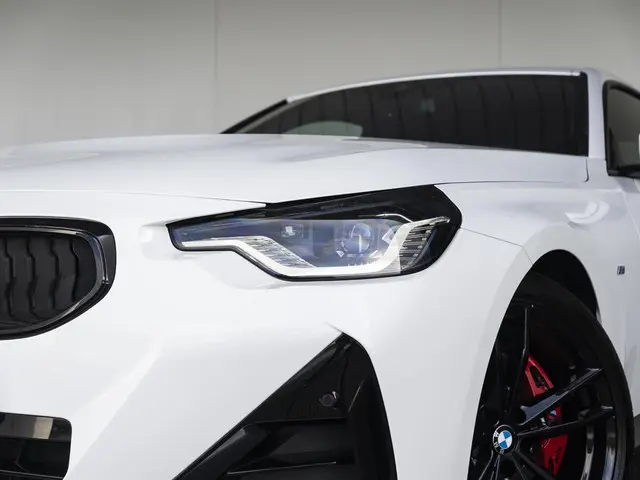 BMW 2 Serie Coupé 220i 2022 Benzine 13