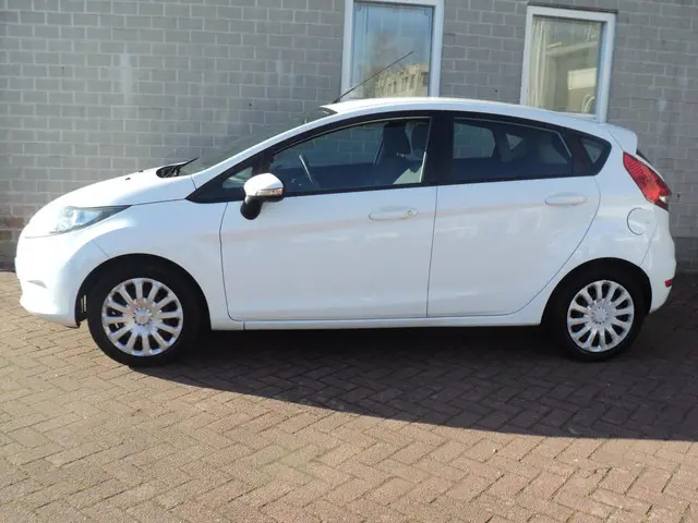Ford Fiesta 1.25 Champion 5drs airco bj2012 2012 Benzine 6