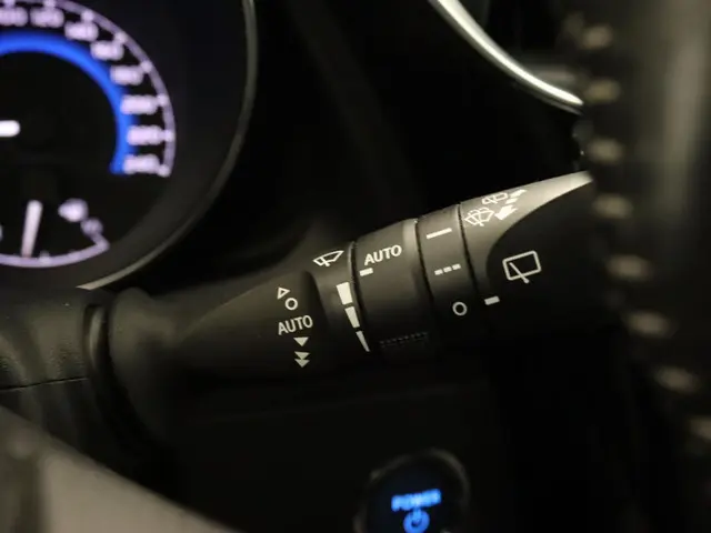 Toyota Auris 1.8 Hybrid Dynamic 2017 Hybride Benzine 22