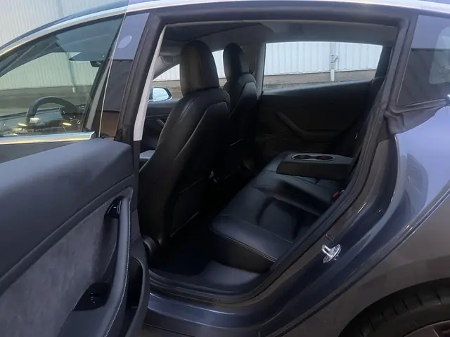 Tesla Model 3 Performance AWD 75 kWh 2019 Elektrisch 17