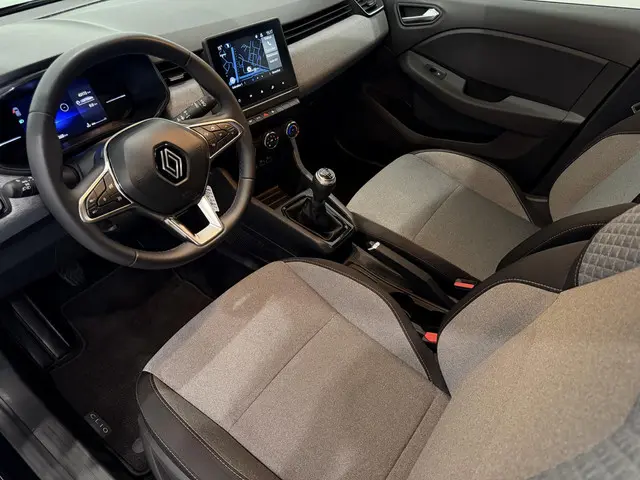 Renault Clio 1.0 TCe 90 Evolution 2024 Benzine 22