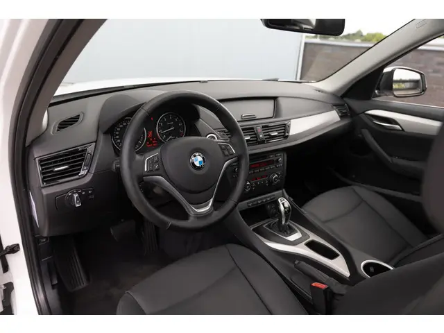 BMW X1 xDrive28i 2014 Benzine 4