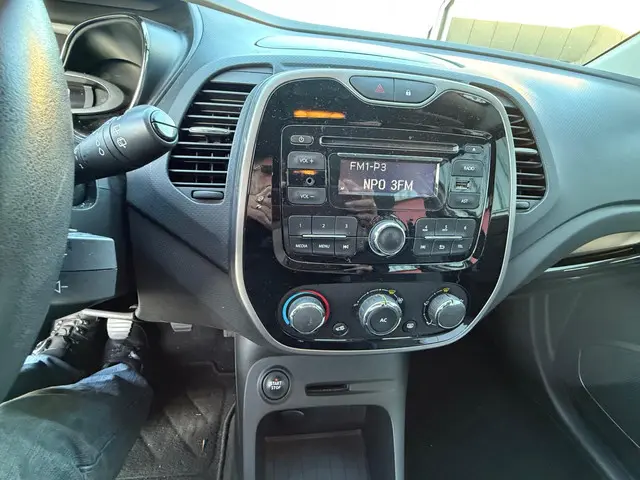 Renault Captur 0.9 TCe Expression 2014 Benzine 13